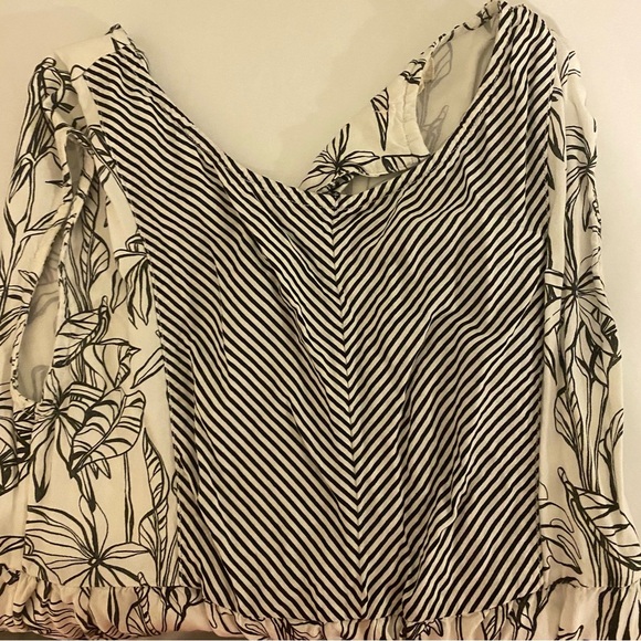 Roxy Girls 12 Large Floral Ambitious Queen Dress - Picture 7 of 11